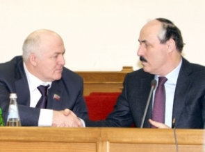 Слева: Магомед Сулейманов и Рамазан Абдулатипов