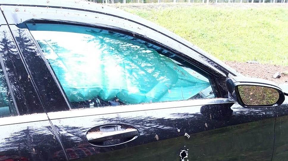 Машина Бадри Шенгелия после нападения 