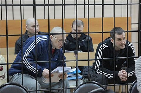Лидеры группировки Михаил Леонов, Владислав Трофимов и Александр Митянин (на заднем плане слева)