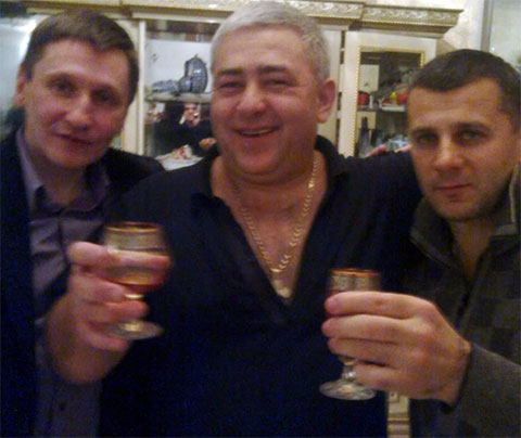 Слева воры в законе: Александр Кушнеров (Саша Кушнер), Владимир Жураковский (Вова Пухлый) и Гела Кардава